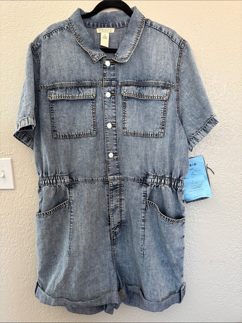 #T363 - NWOT - Torrid Festi Denim Short Sleeve Romper - 2X